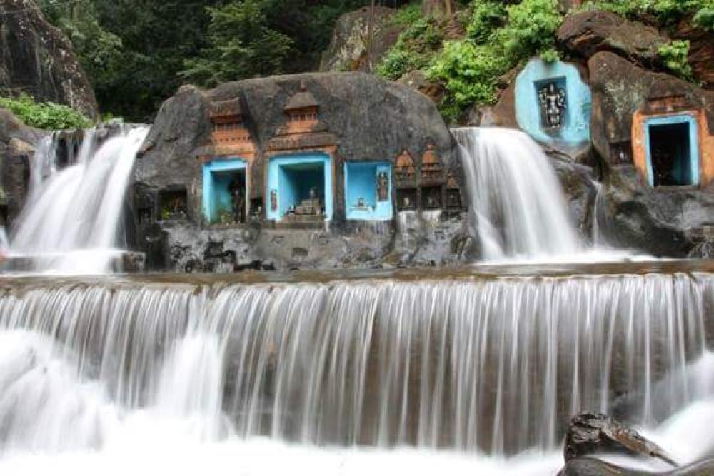 Kallathigiri Falls